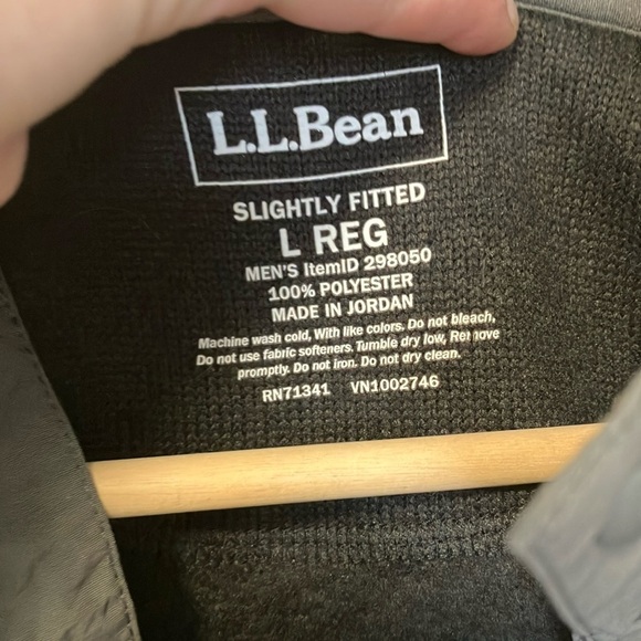 L.L. Bean Charcoal Fleece Pullover - Picture 4 of 6